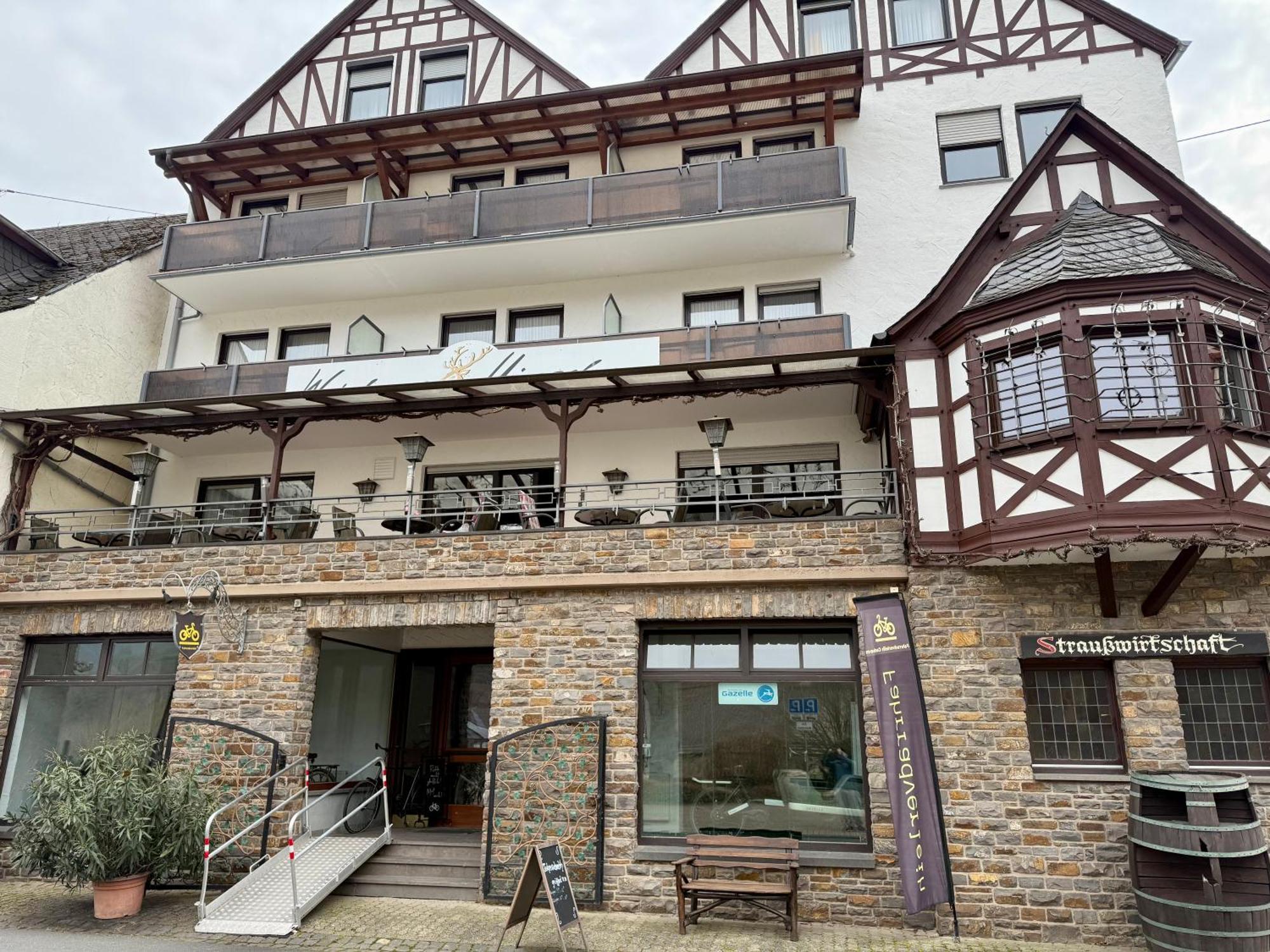 מלון Weinhaus Hirschen Bruttig מראה חיצוני תמונה