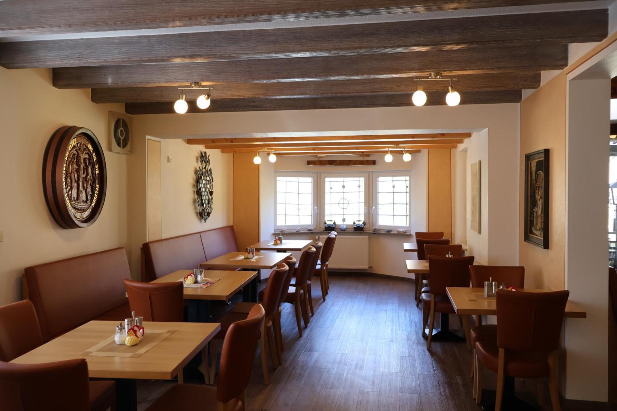 מלון Weinhaus Hirschen Bruttig מראה חיצוני תמונה
